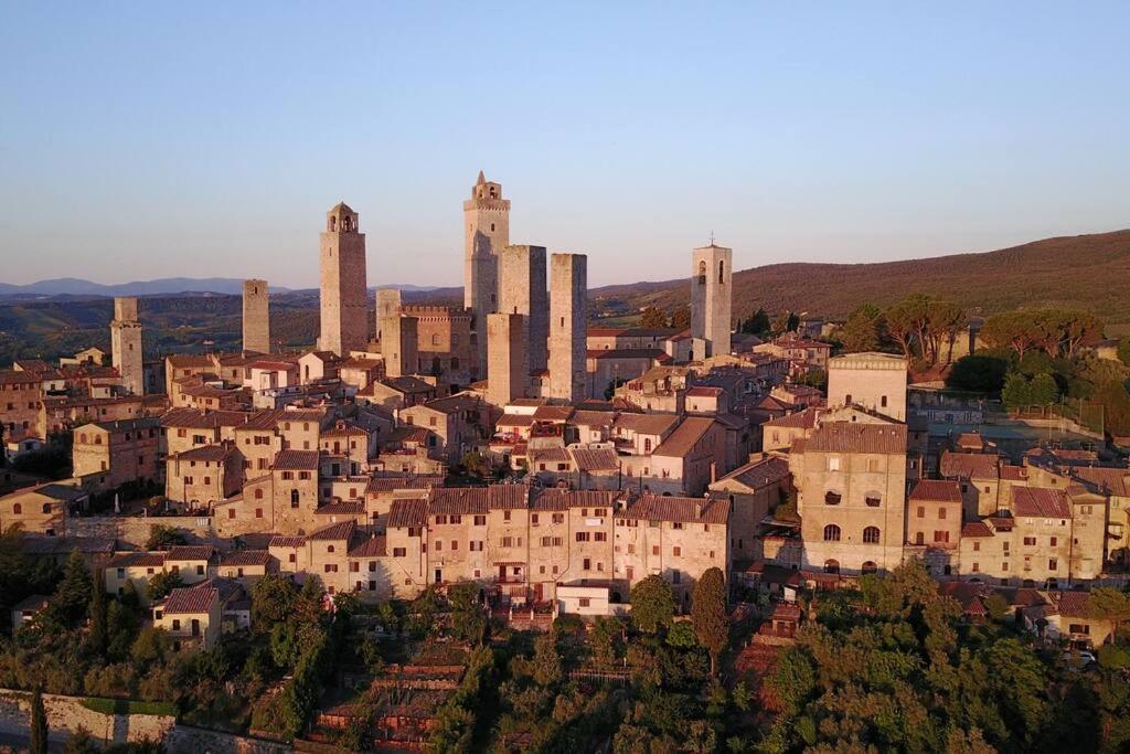 Castello Di Fulignano Ildebrando Superior Apartment San Gimignano Exterior foto